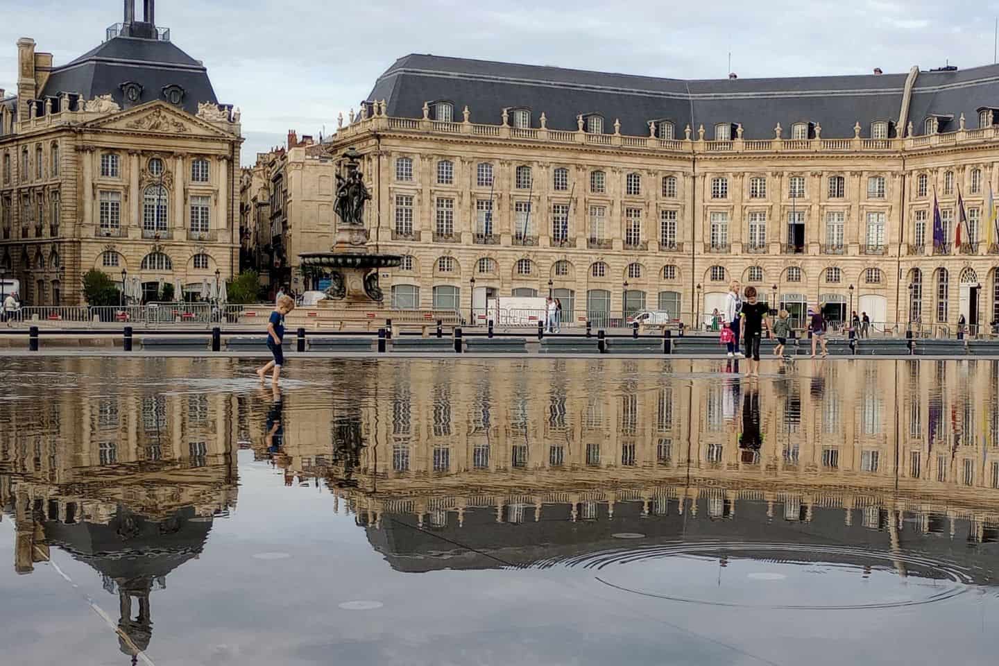 Buildings reflected in Bordeaux's "water mirror"
