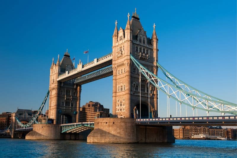 A suspension bridge with two large towers