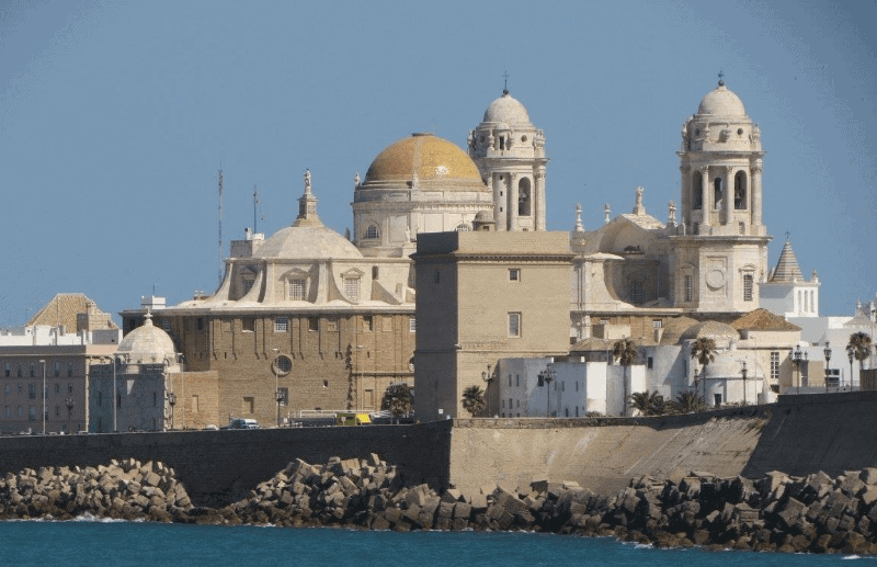 expat military retiree profile